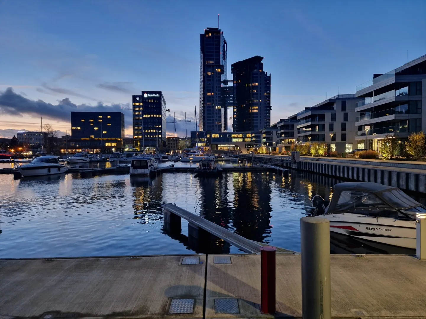 Siedziba Agencji Marketingowej Westom, widok na biurowiec