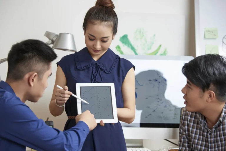 Co to jest scrollytelling?