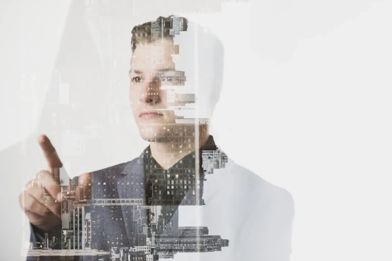 Chatboty vs Agenci AI: Dlaczego stara automatyzacja irytuje klientów, a Agentic Workflows sprzedają?